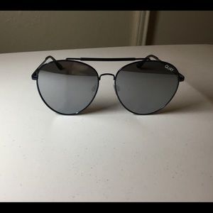 Quay blue frame sunnies